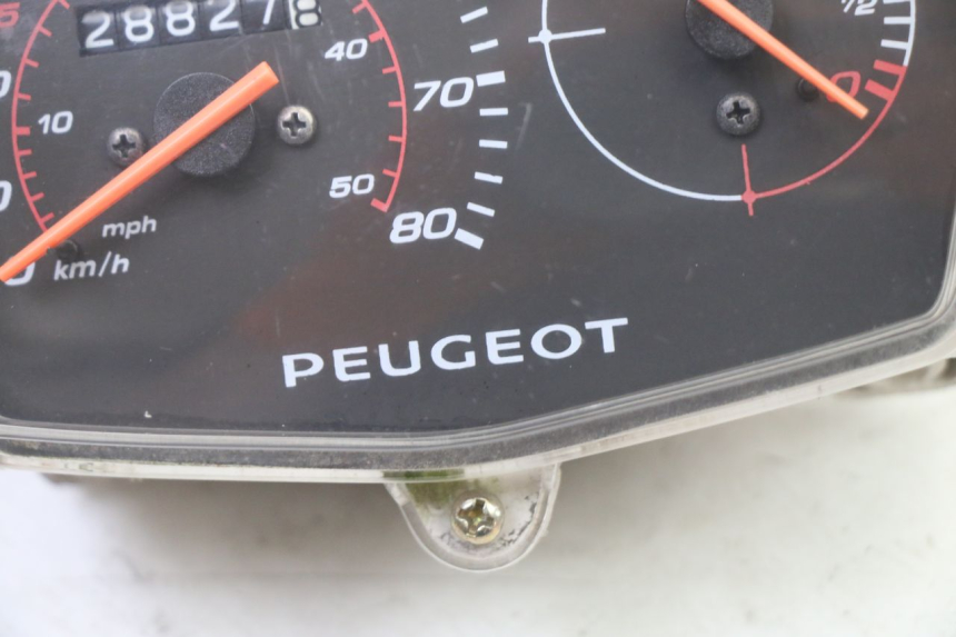 photo de CONTADOR PEUGEOT KISBEE 4T 50 (2018 - 2022) - Outro ângulo de visão