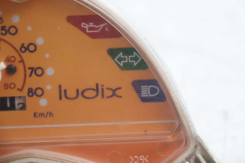 photo de CONTADOR PEUGEOT LUDIX PRO 2T 50 (2010 - 2017) - Zoom do estado de desgaste