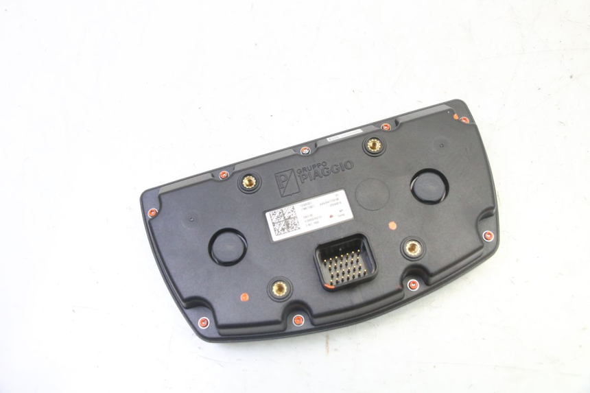 photo de CONTADOR  PIAGGIO MP3 HPE 310 (2024 - 2025) - Ampliação técnica