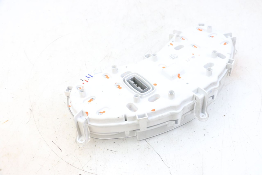 photo de CONTADOR PIAGGIO MP3 HPE 300 (2019 - 2026) - Detalhe da peça