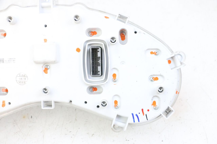 photo de CONTADOR PIAGGIO MP3 HPE 300 (2019 - 2026) - Detalhes característicos