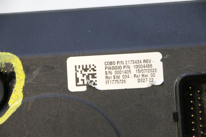 photo de CONTADOR PIAGGIO MP3 HPE 530 (2022 - 2026) - Vista geral