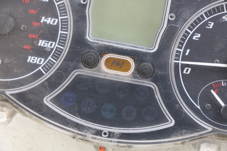 photo de CONTADOR  PIAGGIO MP3 LT 400 (2007 - 2012) - Detalhes característicos