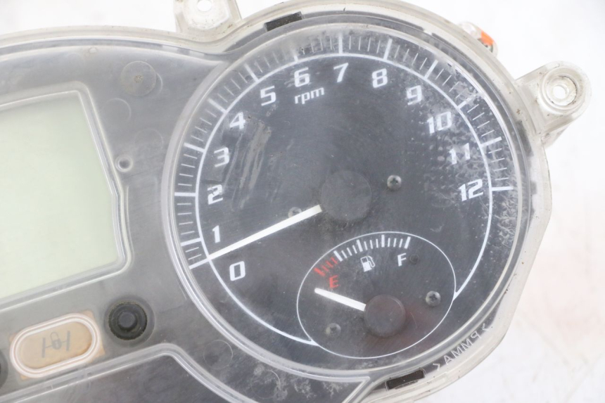 photo de CONTADOR PIAGGIO MP3 LT 300 (2010 - 2016) - Vista de perto