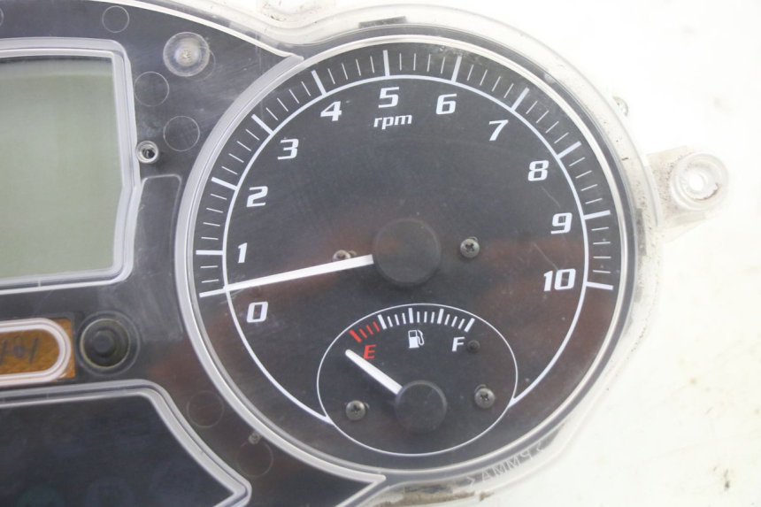 photo de CONTADOR  PIAGGIO MP3 LT 400 (2007 - 2012) - Pontos de fixação