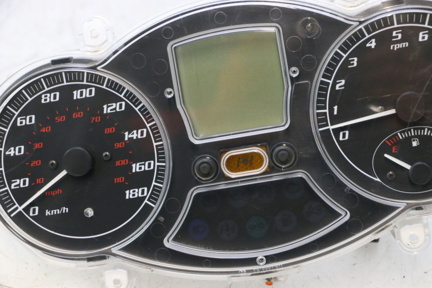 photo de CONTADOR  PIAGGIO MP3 LT 400 (2007 - 2012) - Ampliação dos componentes