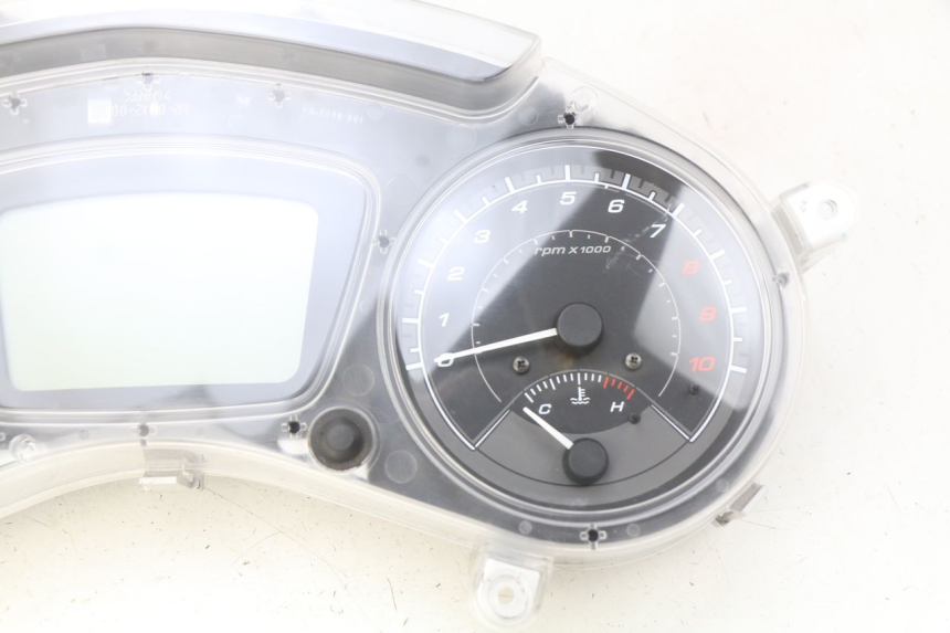 photo de CONTADOR PIAGGIO MP3 500 (2014 - 2017) - Inspeção visual
