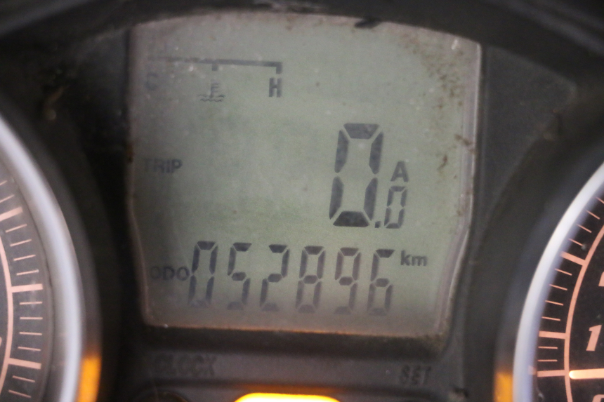 photo de CONTADOR PIAGGIO MP3 125 (2006 - 2014) - Zoom do estado de desgaste