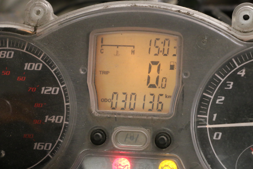 photo de CONTADOR PIAGGIO MP3 125 (2006 - 2014) - Zoom do estado de desgaste