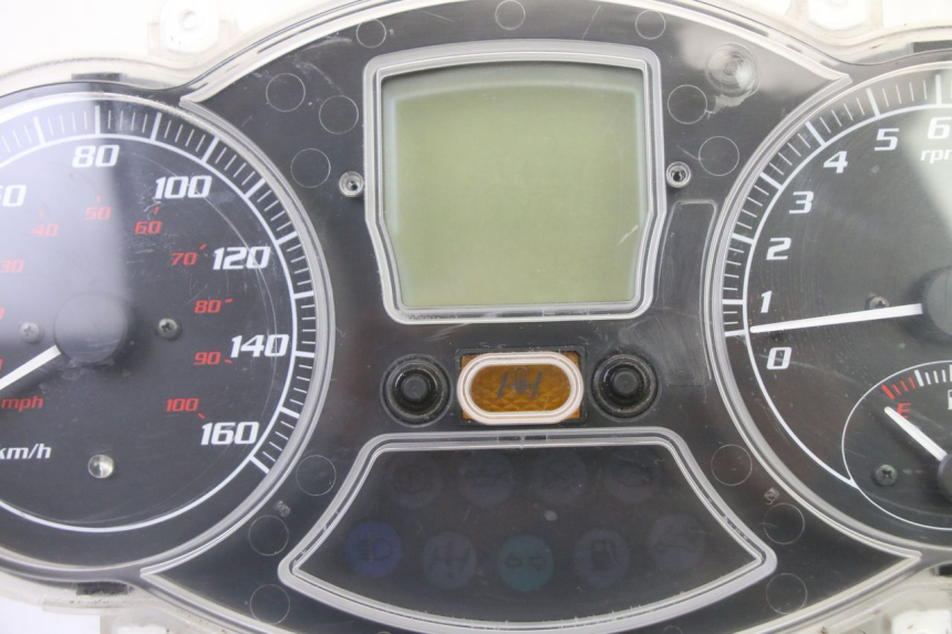 photo de CONTADOR  PIAGGIO MP3 RL 250 (2006 - 2010) - Outro ângulo de visão