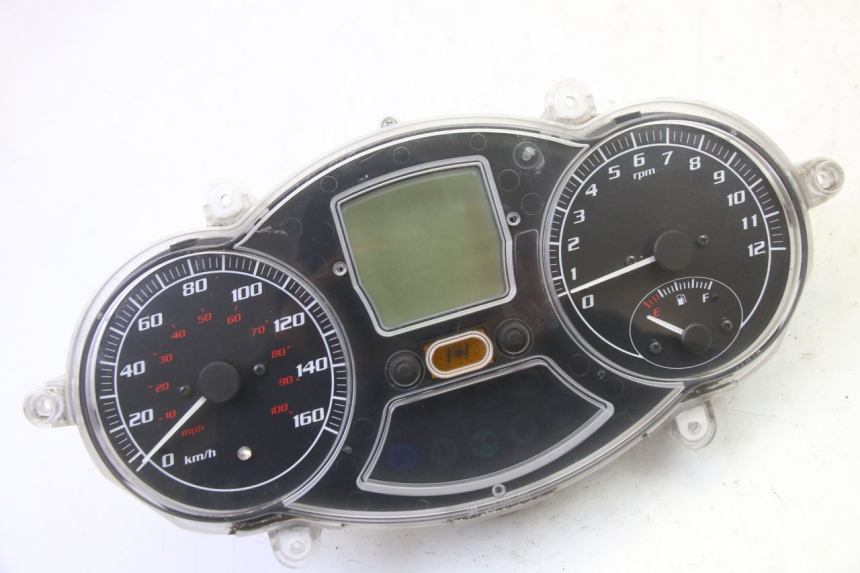 photo de CONTADOR PIAGGIO MP3 125 (2006 - 2014) - Vista principal