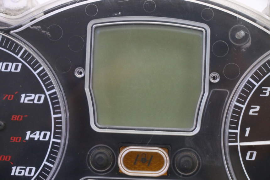 photo de CONTADOR PIAGGIO MP3 125 (2006 - 2014) - Zoom do estado de desgaste