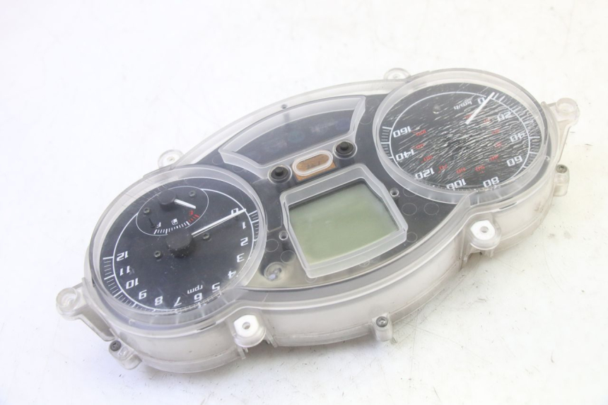 photo de CONTADOR  PIAGGIO MP3 RL 250 (2006 - 2010) - Estado da superfície