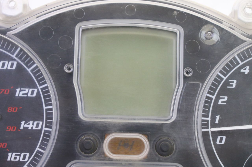photo de CONTADOR  PIAGGIO MP3 RL 250 (2006 - 2010) - Zoom do estado de desgaste