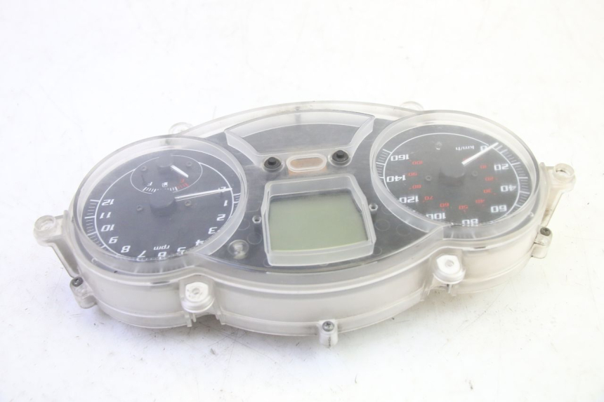 photo de CONTADOR  PIAGGIO MP3 RL 250 (2006 - 2010) - Estado da superfície