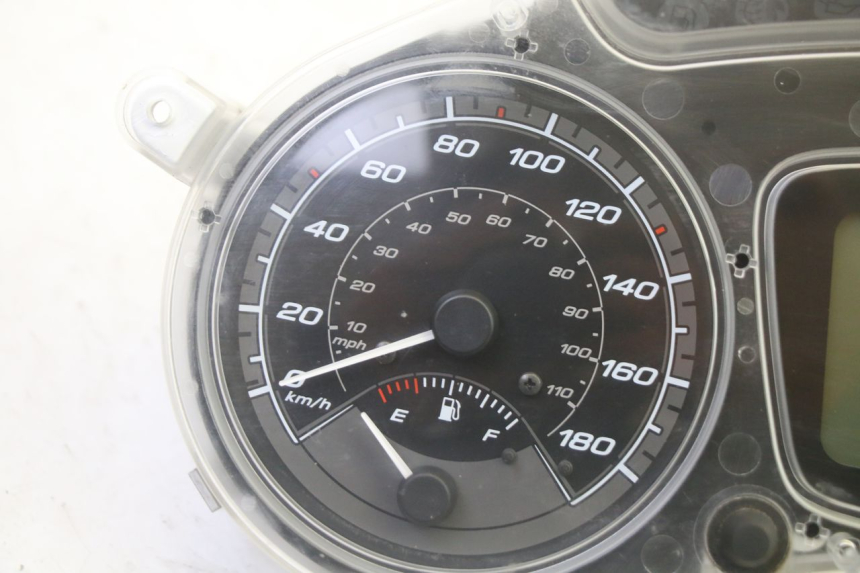 photo de CONTADOR PIAGGIO MP3 500 (2016 - 2018) - Detalhe da peça