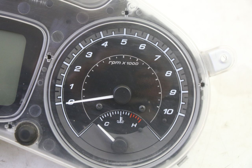 photo de CONTADOR PIAGGIO MP3 500 (2016 - 2018) - Ampliação técnica