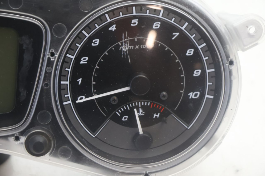 photo de CONTADOR PIAGGIO MP3 500 (2016 - 2018) - Ampliação técnica