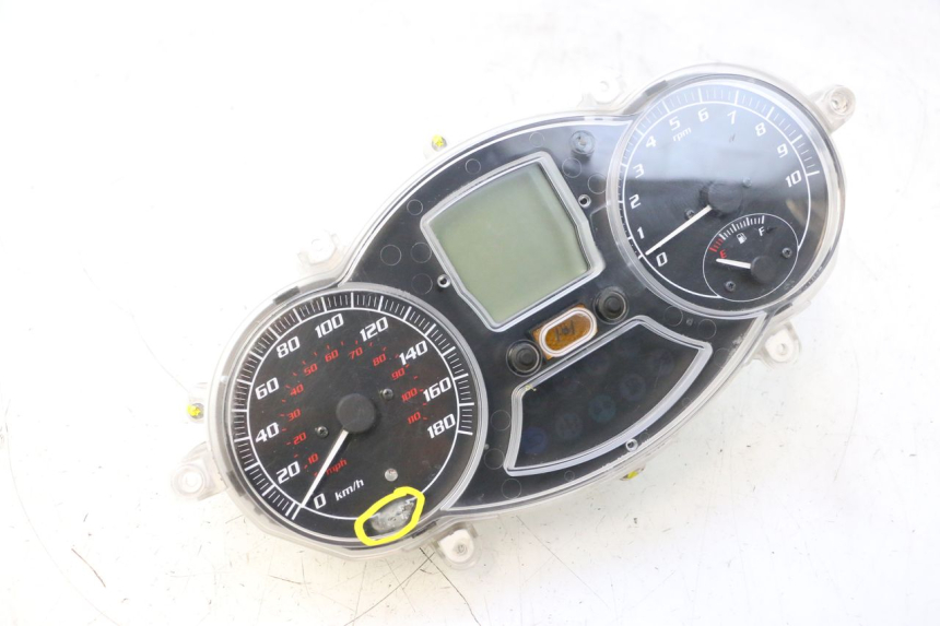 photo de CONTADOR PIAGGIO MP3 500 (2011 - 2015) - Vista principal