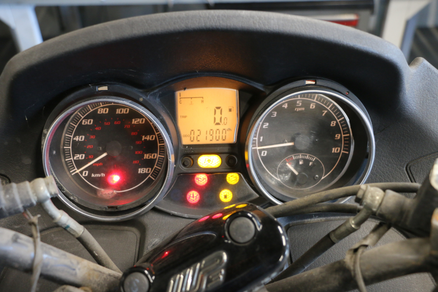 photo de CONTADOR PIAGGIO MP3 500 (2011 - 2015) - Zoom do estado de desgaste