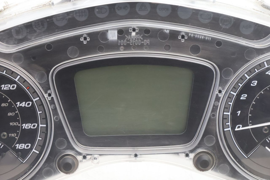 photo de CONTADOR PIAGGIO MP3 500 (2016 - 2018) - Outro ângulo de visão