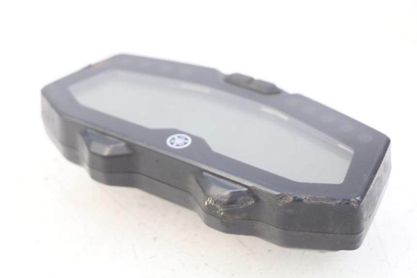 photo de CONTADOR YAMAHA MT-07 MT07 700 (2018 - 2020) - Pontos de fixação
