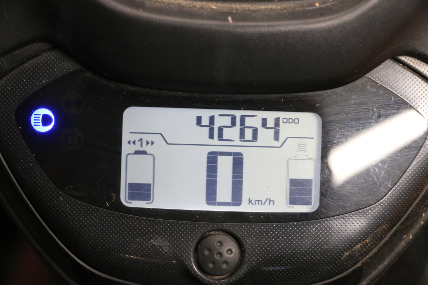 photo de CONTADOR YAMAHA NEO'S CORE 1 (2022 - 2026) - Detalhe da peça