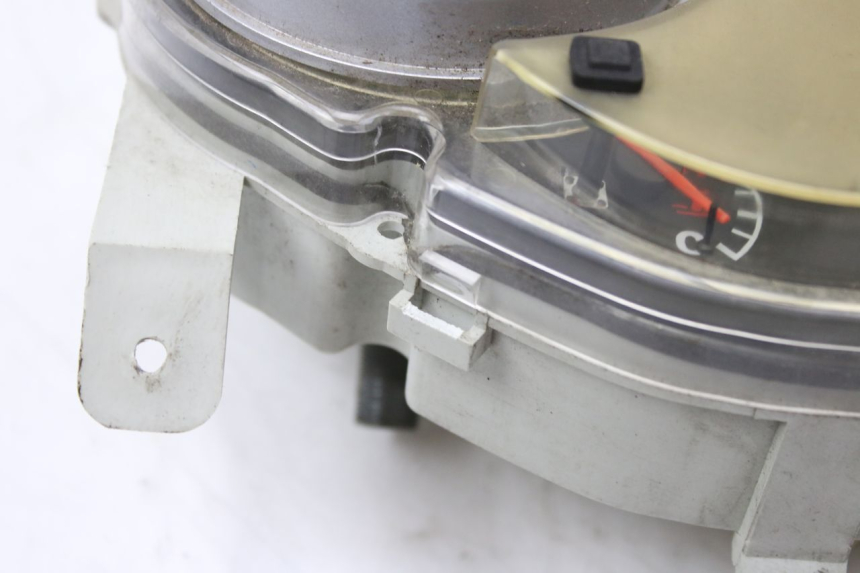 photo de CONTADOR KEEWAY OUTLOOK 125 (2007 - 2013) - Pontos de fixação