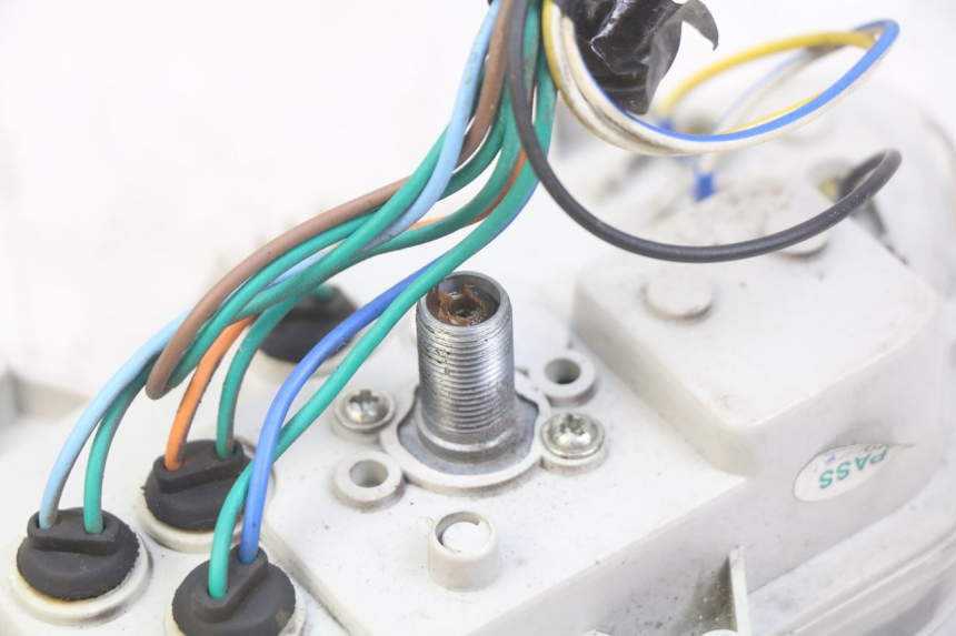 photo de CONTADOR  IMF INDUSTRIE PACH 4T 50 (2009 - 2018) - Pontos de fixação