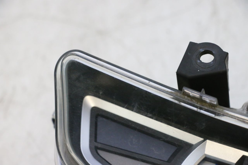 photo de CONTADOR  HONDA PCX (JF57/JF64) 125 (2014 - 2018) - Vista geral