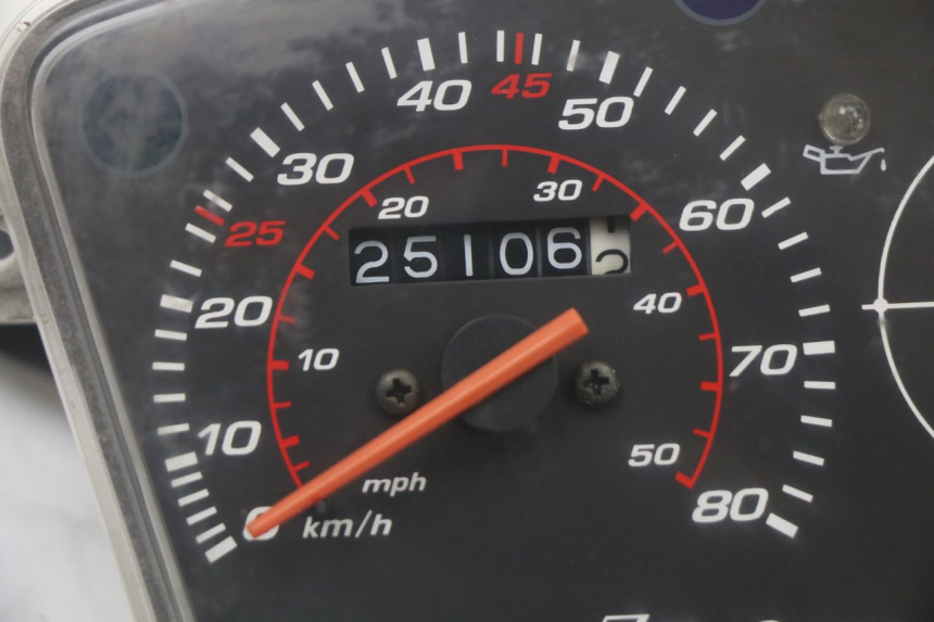 photo de CONTADOR PEUGEOT KISBEE 2T 50 (2010 - 2017) - Detalhe da peça