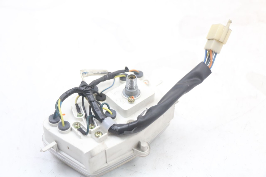 photo de CONTADOR PEUGEOT KISBEE 2T 50 (2010 - 2017) - Pontos de fixação