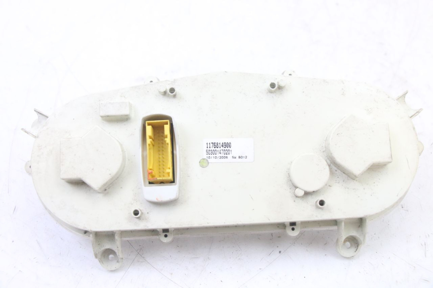 photo de CONTADOR PEUGEOT SATELIS COMPRESSOR K15 125 (2006 - 2009) - Estado da superfície