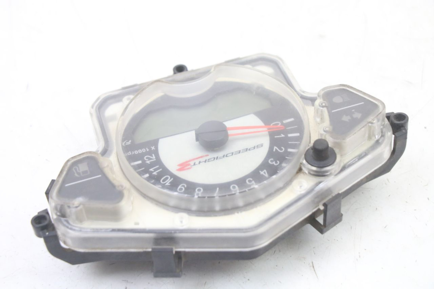 photo de CONTADOR PEUGEOT SPEEDFIGHT 3 LC 2T 50 (2009 - 2015) - Pontos de fixação