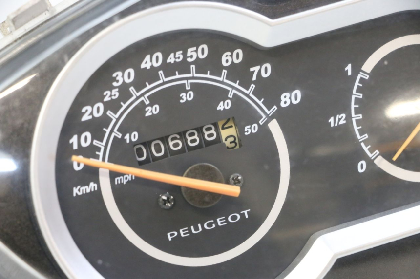 photo de CONTADOR PEUGEOT TWEET 4T 50 (2014 - 2019) - Vista do produto