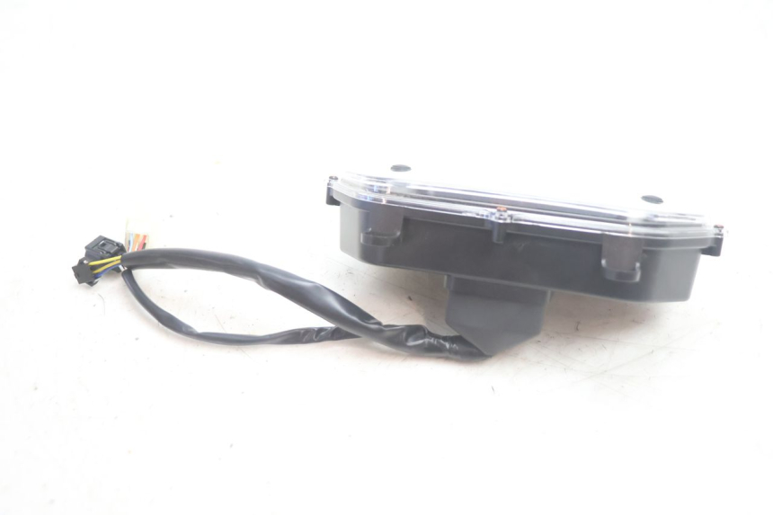 photo de CONTADOR JM MOTORS R-MAX TECH 50 (2024 - 2026) - Outro ângulo de visão