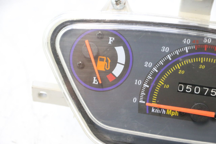 photo de CONTADOR TNT MOTOR ROMA 10' 4T 50 (2007 - 2018) - Estado da superfície