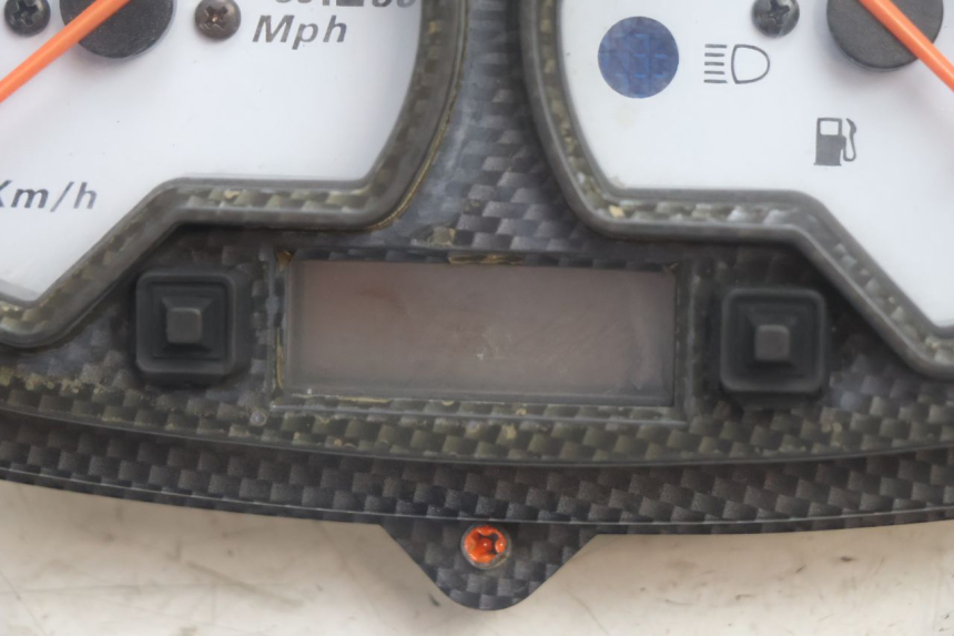 photo de CONTADOR  KEEWAY RY6 2T 50 (2011 - 2019) - Outro ângulo de visão