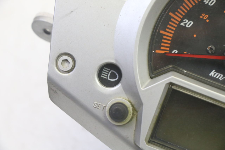 photo de CONTADOR DAELIM S1 125 (2007 - 2016) - Pontos de fixação