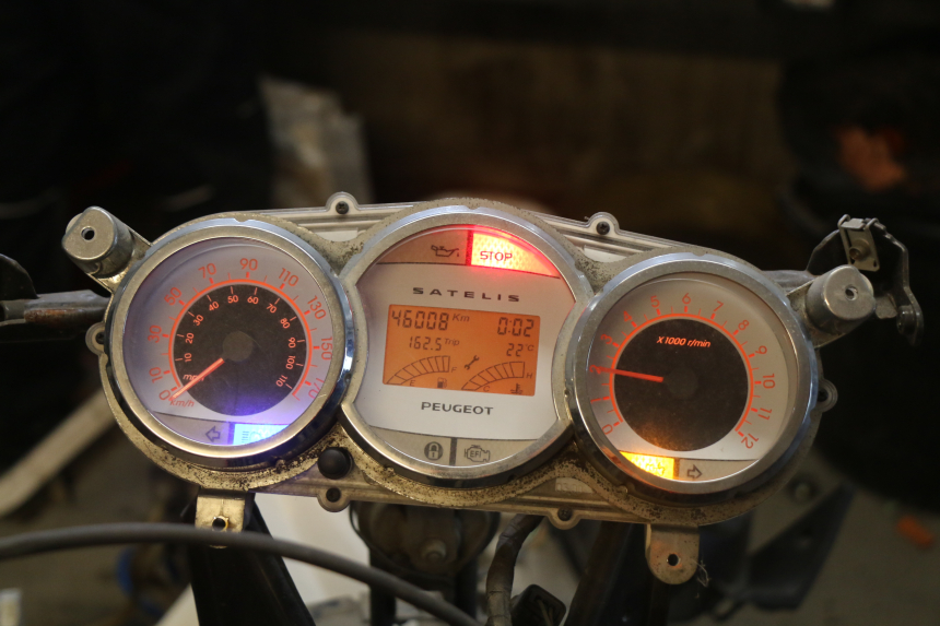 photo de CONTADOR PEUGEOT SATELIS 125 (2006 - 2009) - Vista geral