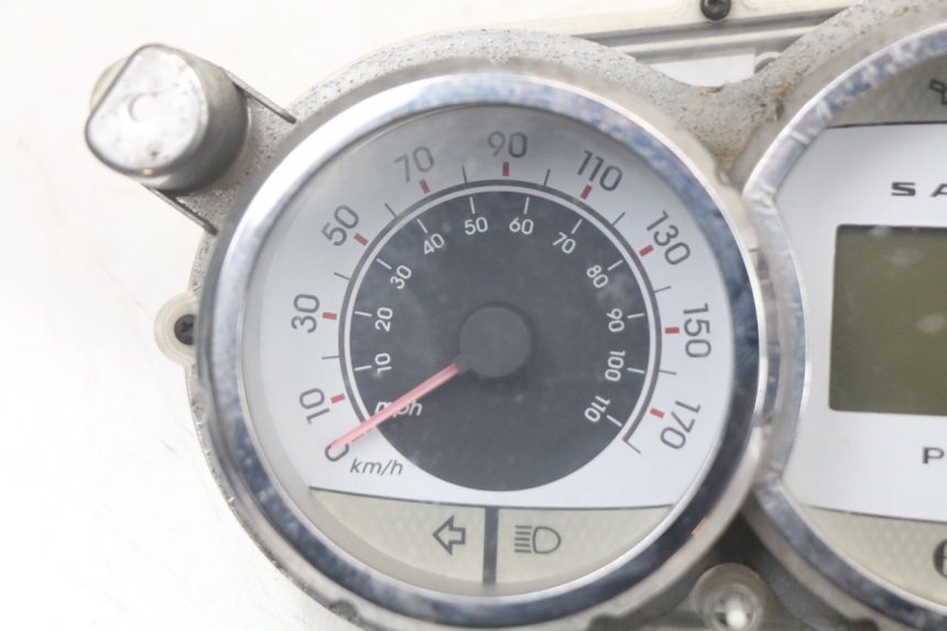 photo de CONTADOR PEUGEOT SATELIS 125 (2006 - 2009) - Detalhe da peça