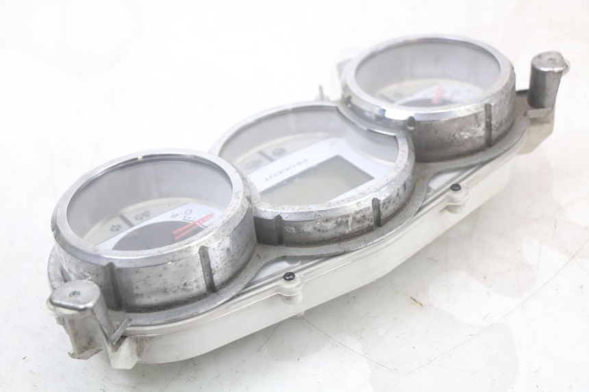 photo de CONTADOR PEUGEOT SATELIS 125 (2006 - 2009) - Pontos de fixação