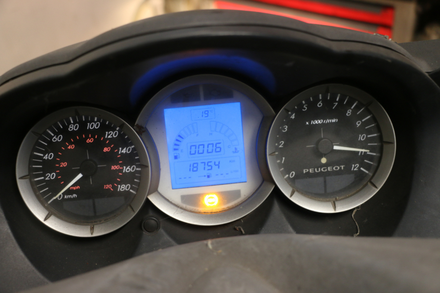 photo de CONTADOR PEUGEOT SATELIS 125 (2013 - 2018) - Inspeção visual