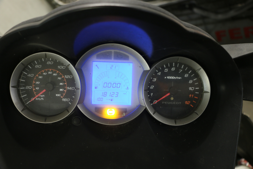 photo de CONTADOR PEUGEOT SATELIS 125 (2013 - 2018) - Vista geral
