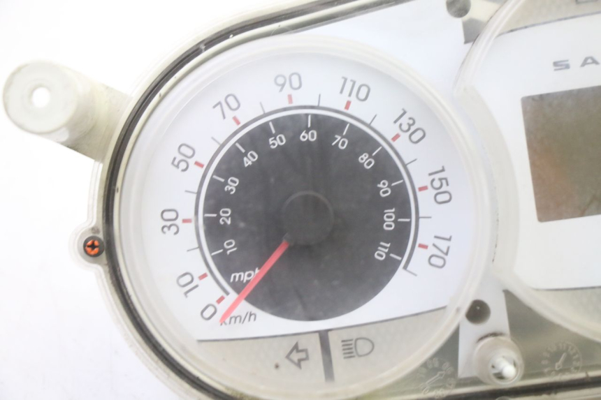 photo de CONTADOR PEUGEOT SATELIS 250 (2006 - 2012) - Detalhe da peça