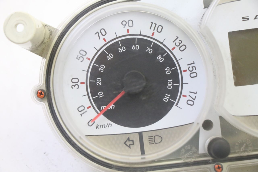 photo de CONTADOR PEUGEOT SATELIS 125 (2006 - 2009) - Outro ângulo de visão