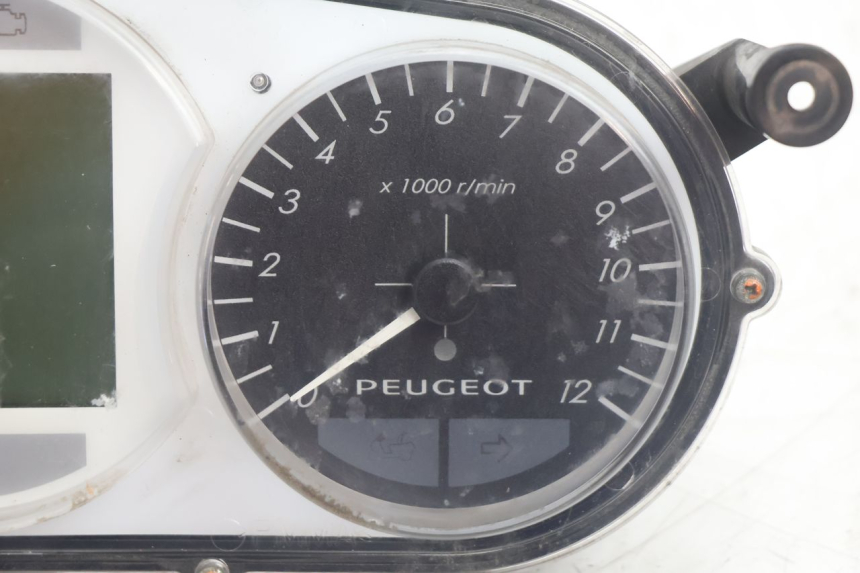 photo de CONTADOR PEUGEOT SATELIS 125 (2013 - 2018) - Vista geral