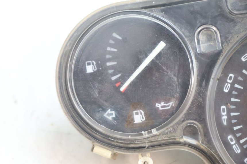 photo de CONTADOR APRILIA SCARABEO GT 125 (1999 - 2007) - Detalhe da peça