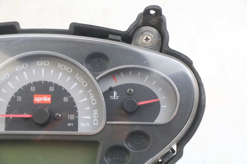 photo de CONTADOR APRILIA SCARABEO LIGHT 125 (2007 - 2011) - Marcações e referências