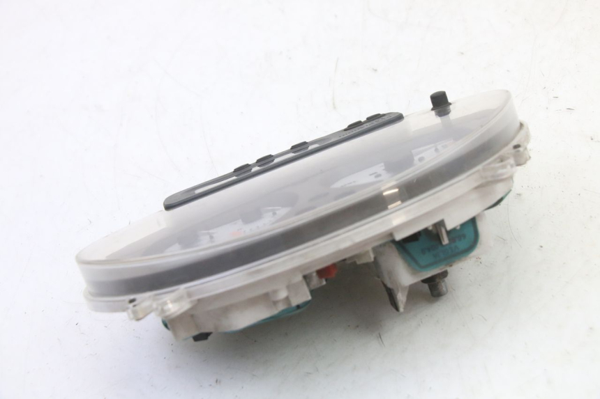 photo de CONTADOR PIAGGIO SUPER LX 125 (2000 - 2003) - Vista geral